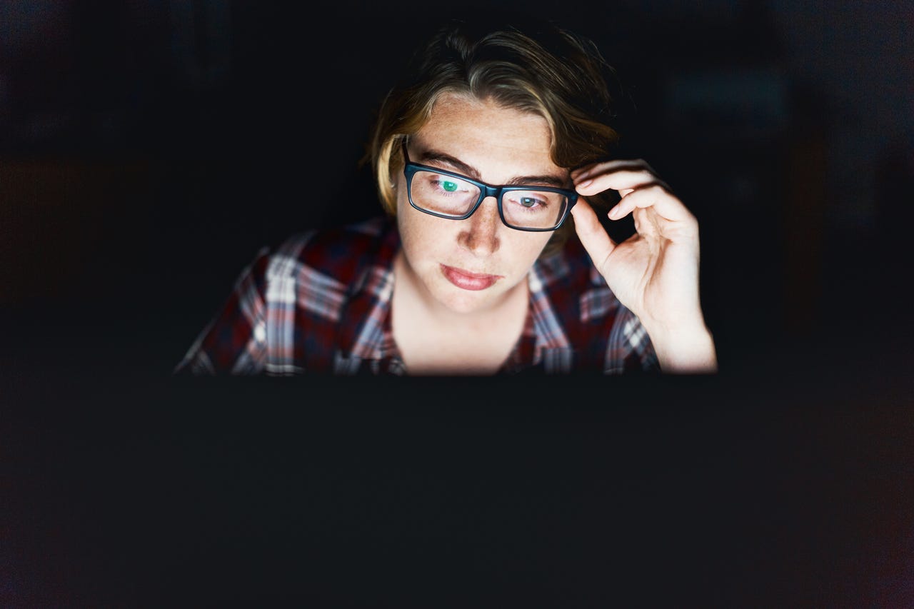 woman-glasses-gettyimages-891315918